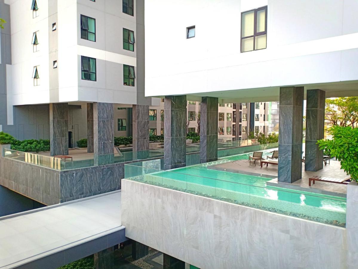 The Base Horizon Central Паттая Екстер'єр фото
