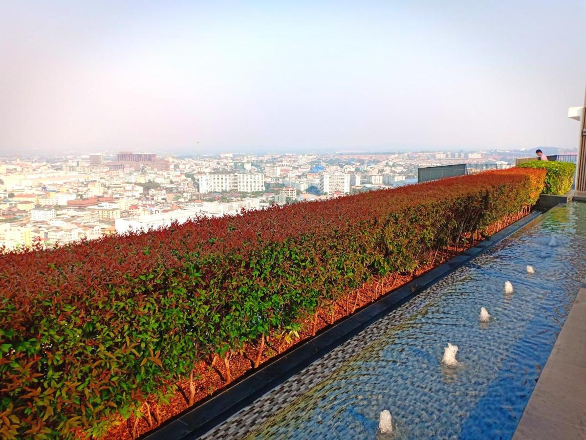 The Base Horizon Central Паттая Екстер'єр фото